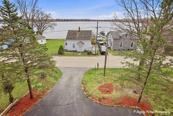 $599,000 | 23278 West Lakeshore Drive, Antioch, IL 60002