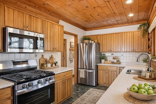 $599,000 | 23278 West Lakeshore Drive, Antioch, IL 60002