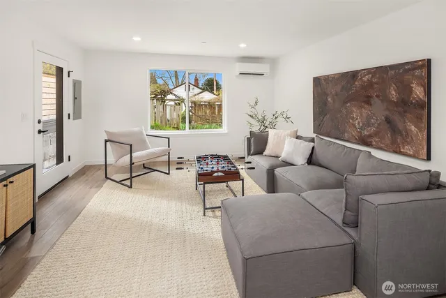 $797,950 | 333 Northwest 47th Street, Unit C, Seattle, WA 98107