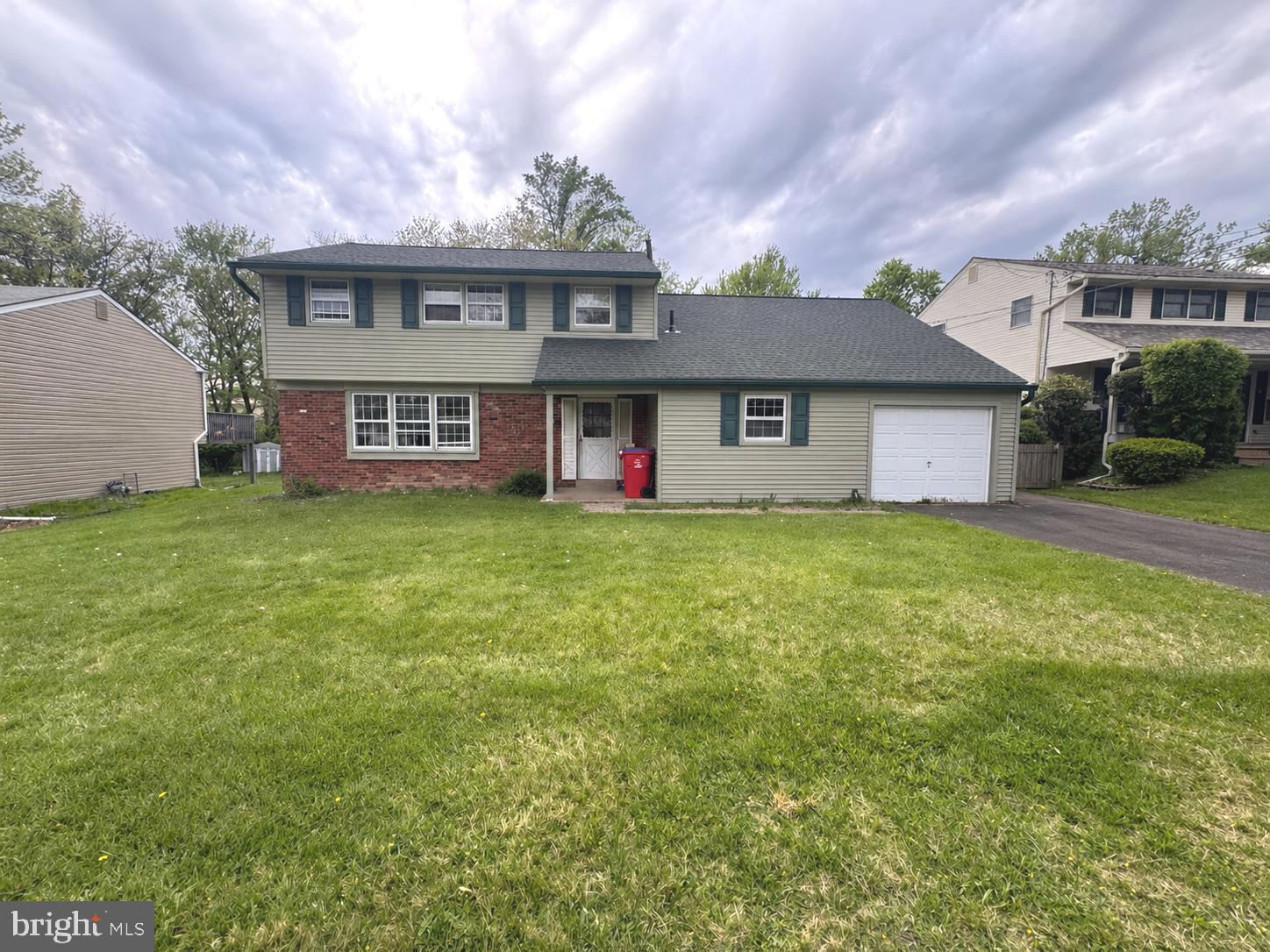 262 Centennial Road Warminster, PA 18974 - Photo 1 of 37 Gallery Image 1
