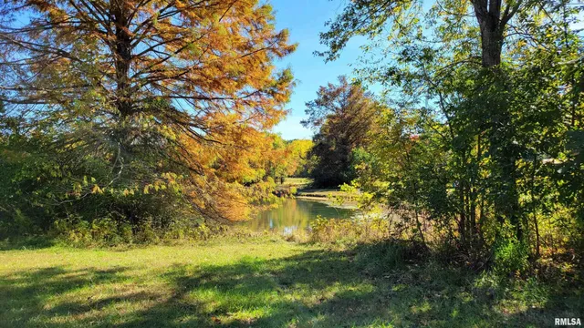 $689,900 | 3898 Country Club Road, Carbondale, IL 62901