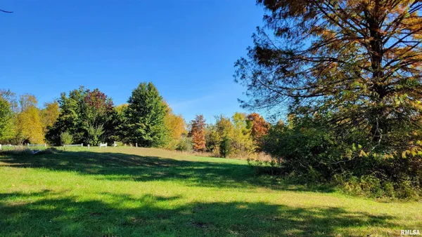 $689,900 | 3898 Country Club Road, Carbondale, IL 62901
