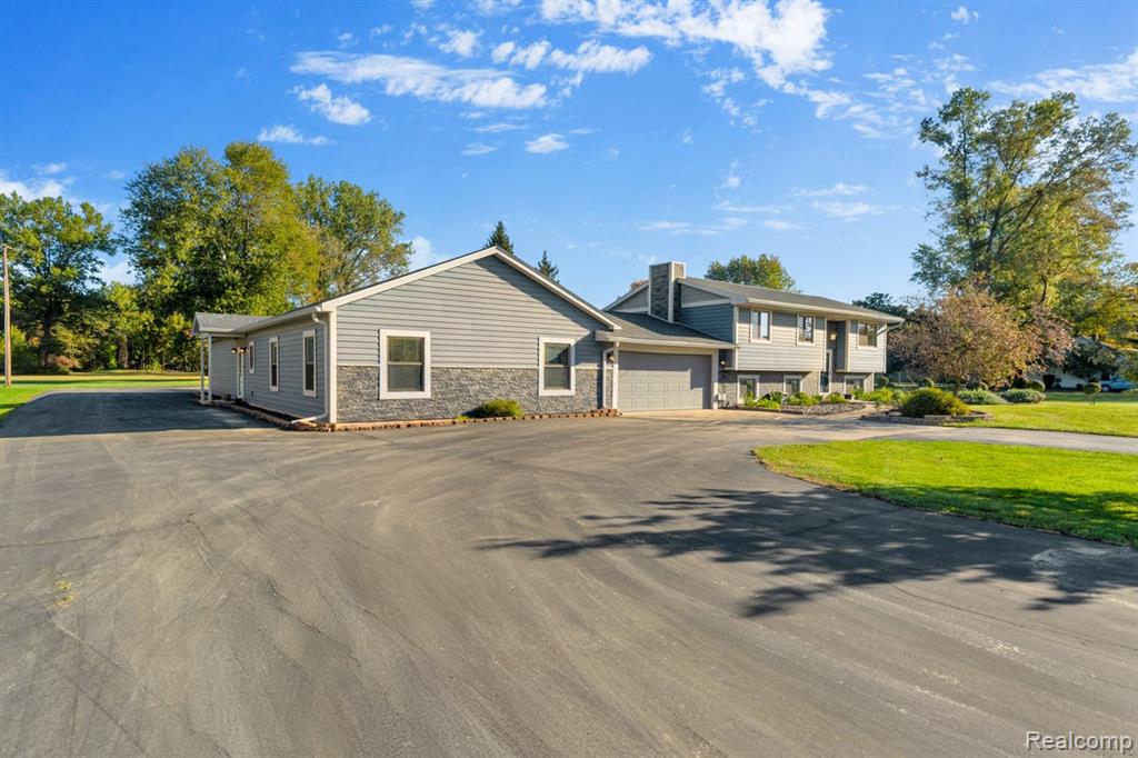 27520 West Road Romulus, MI 48174 - Photo 2 of 71