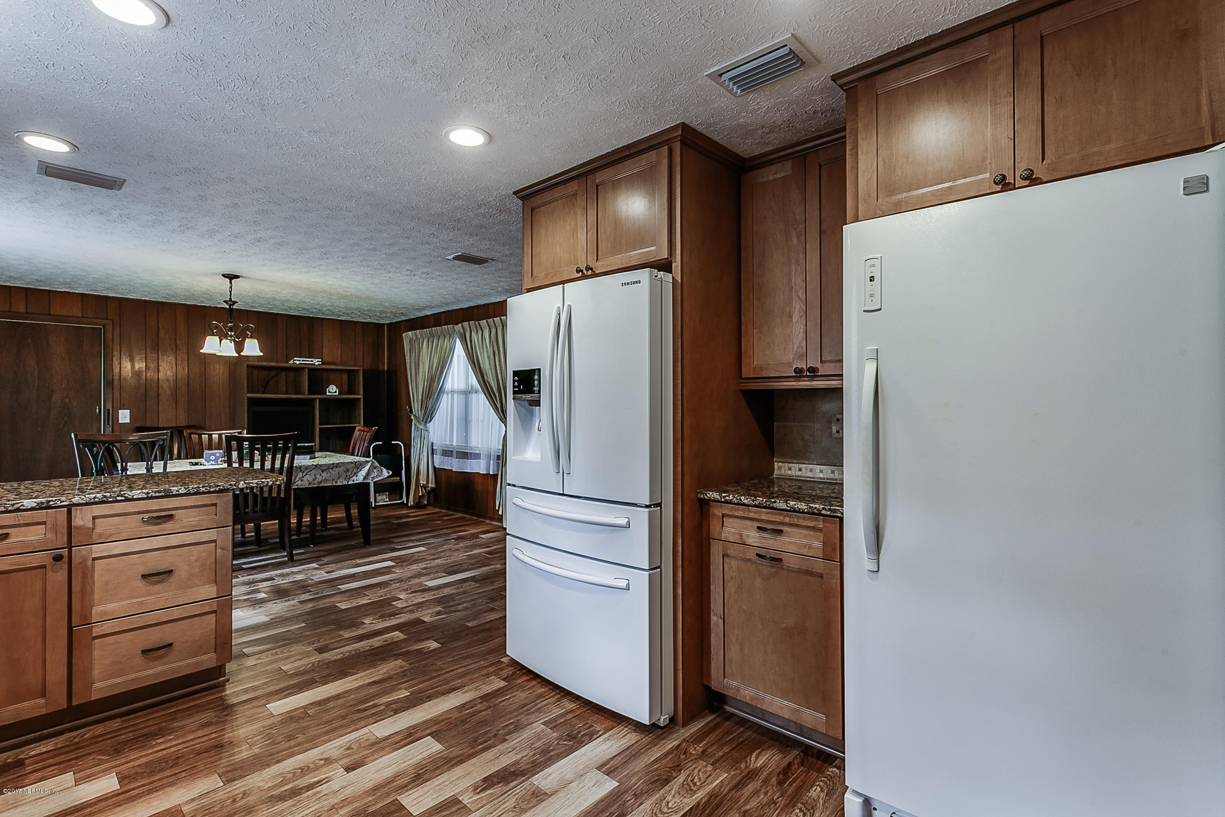 521 Sigsbee Road Orange Park, FL 32073 - Photo 8 of 25 Kitchen_View_2