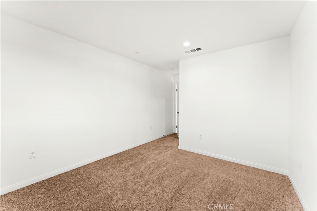 8465 Anthony Street Colton, CA 92324 - Photo 19 of 43 a view of an empty room