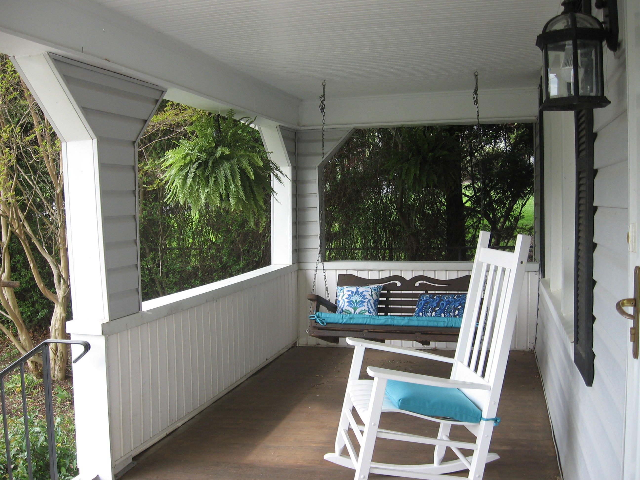 2518 Barham Road Southwest Roanoke, VA 24015 - Photo 2 of 34 Front Porch