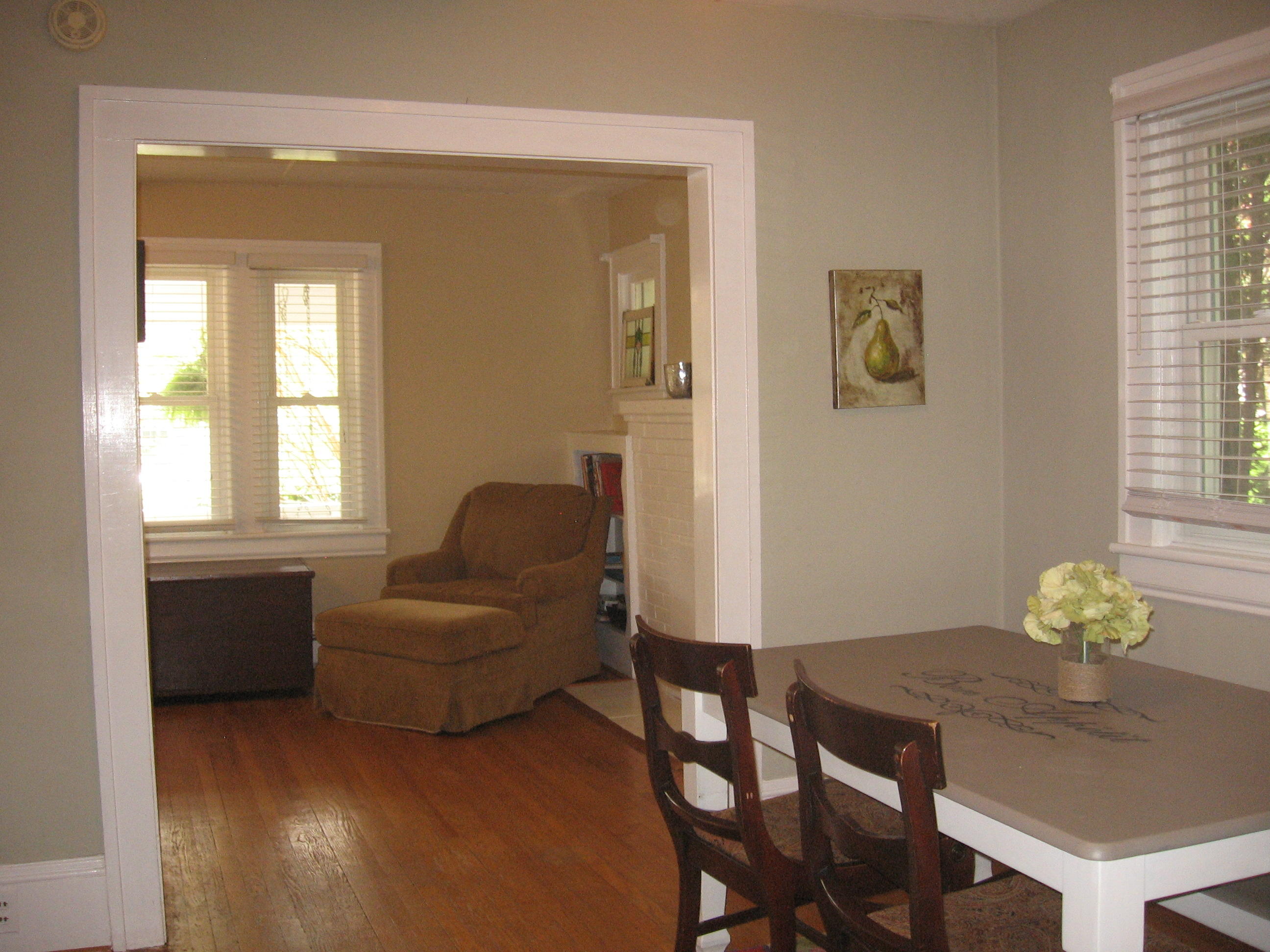 2518 Barham Road Southwest Roanoke, VA 24015 - Photo 11 of 34 Dining Room to Living Room