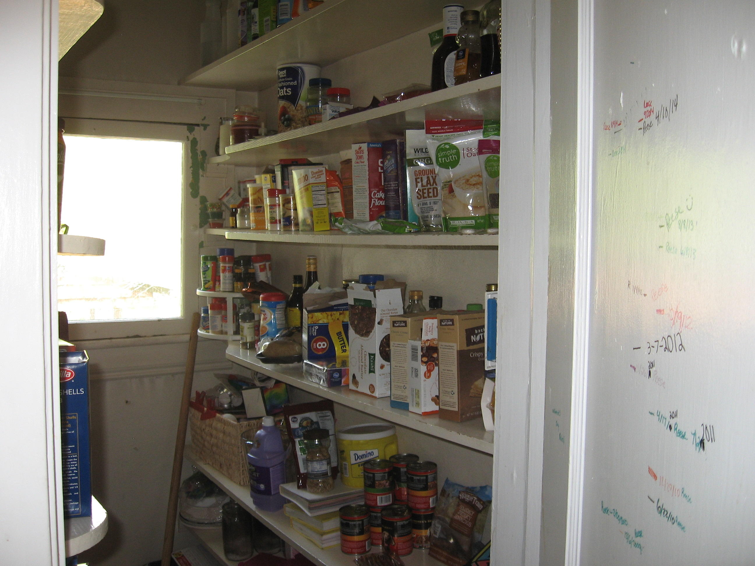 2518 Barham Road Southwest Roanoke, VA 24015 - Photo 21 of 34 Pantry