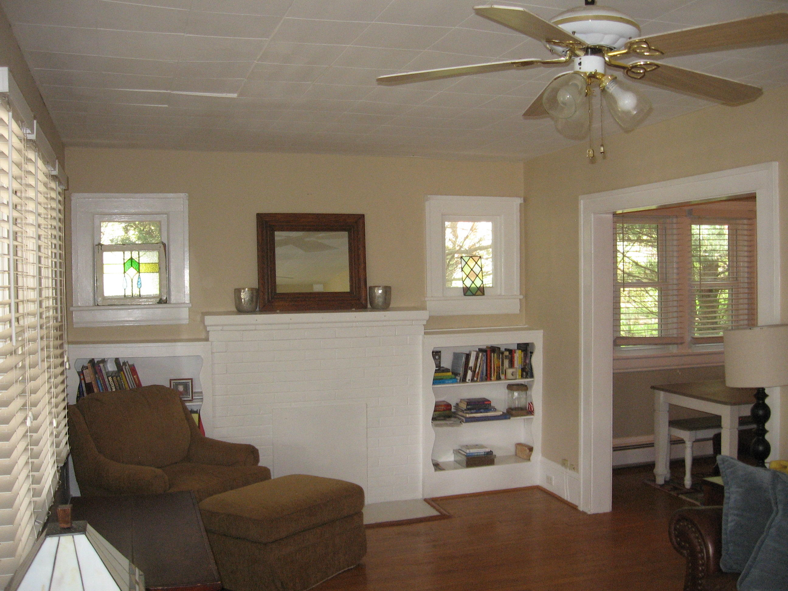 2518 Barham Road Southwest Roanoke, VA 24015 - Photo 4 of 34 Living Room