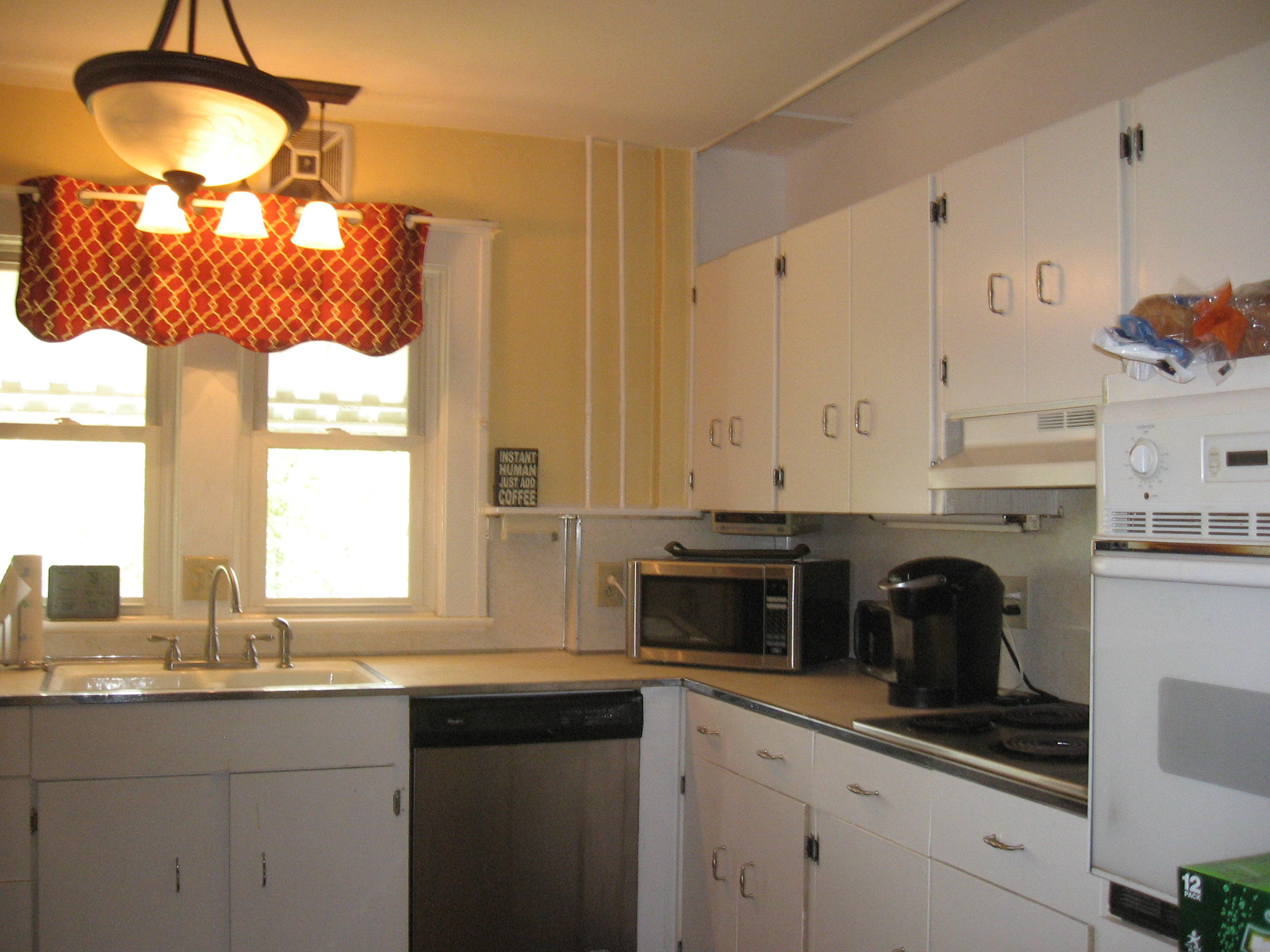 2518 Barham Road Southwest Roanoke, VA 24015 - Photo 6 of 34 Kitchen