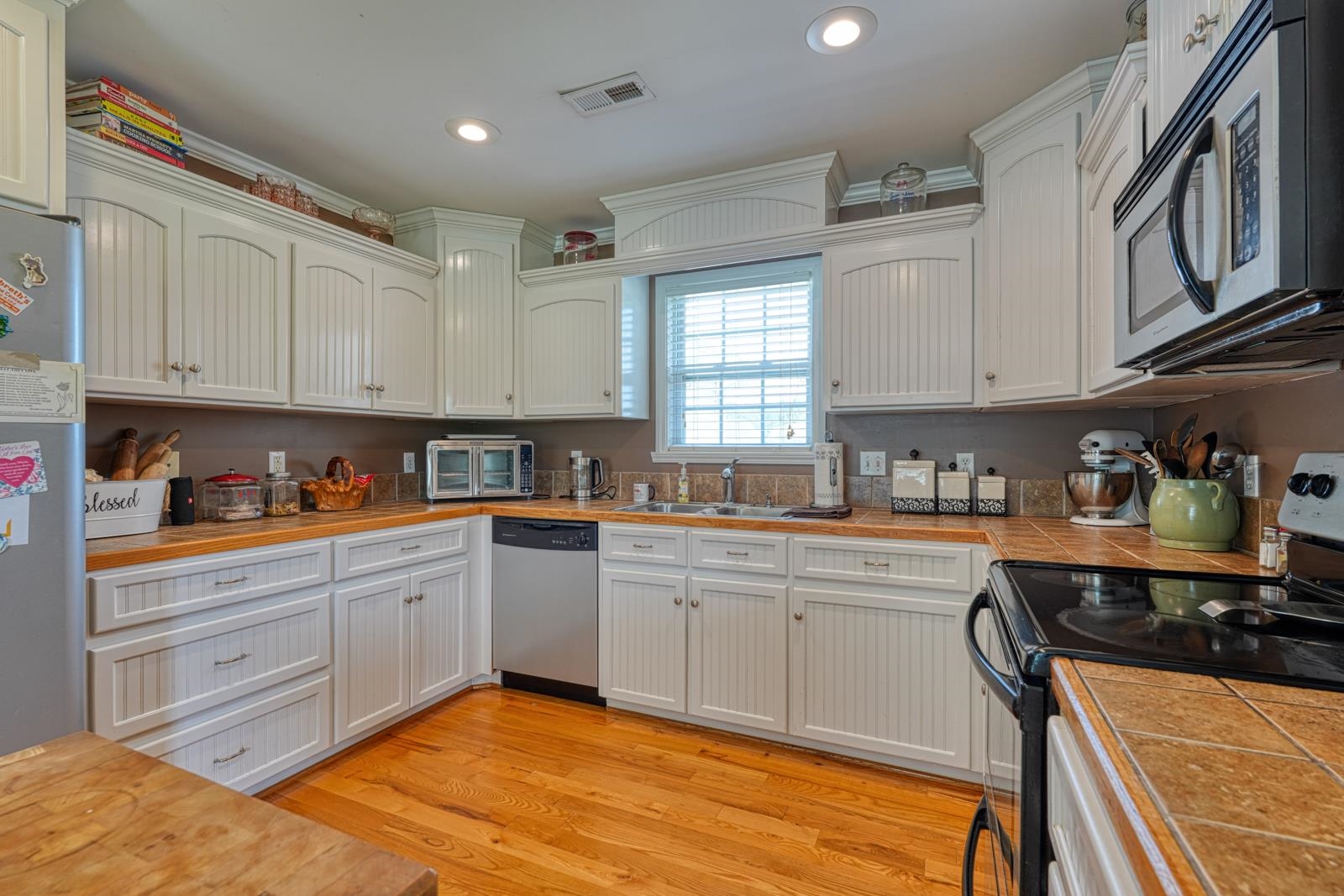 318 Laura Bishop Lane Inman, SC 29349 - Photo 10 of 37