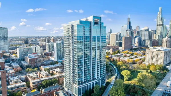 $500,000 | 1629 South Prairie Avenue, Unit 1509, Chicago, IL 60616