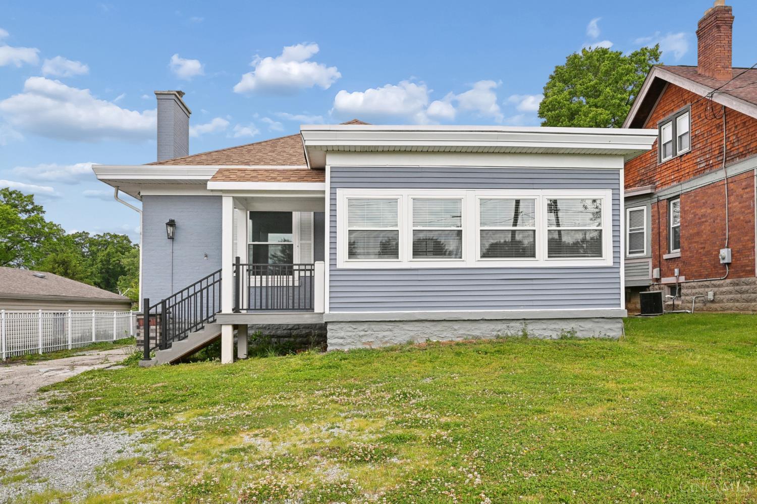6815 Montgomery Road Silverton, OH 45236 - Photo 1 of 38