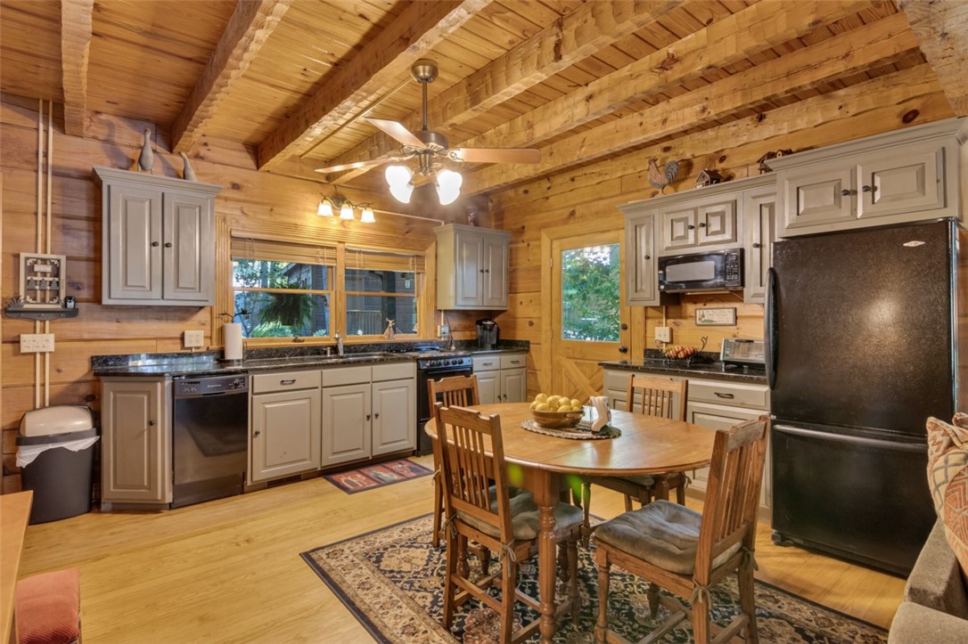 886 Cartee Road Seneca, SC 29678 - Photo 6 of 47 Gallery Image 6