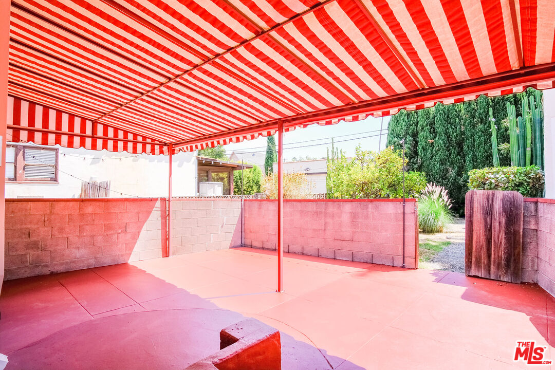 3564 Dover Street Los Angeles, CA 90039 - Photo 17 of 22 a patio with table and chairs