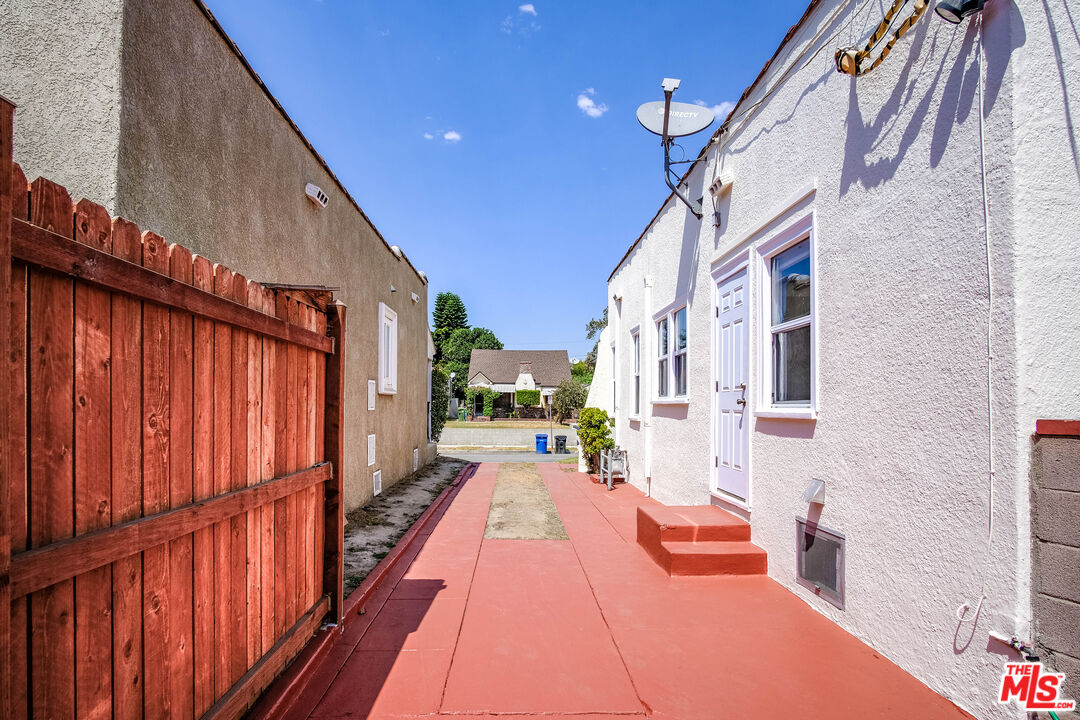 3564 Dover Street Los Angeles, CA 90039 - Photo 19 of 22 a porch with seating space