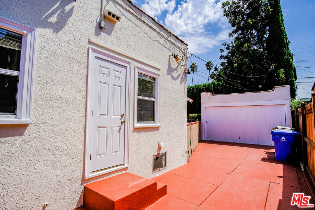 3564 Dover Street Los Angeles, CA 90039 - Photo 20 of 22 a backyard of a house with seating space