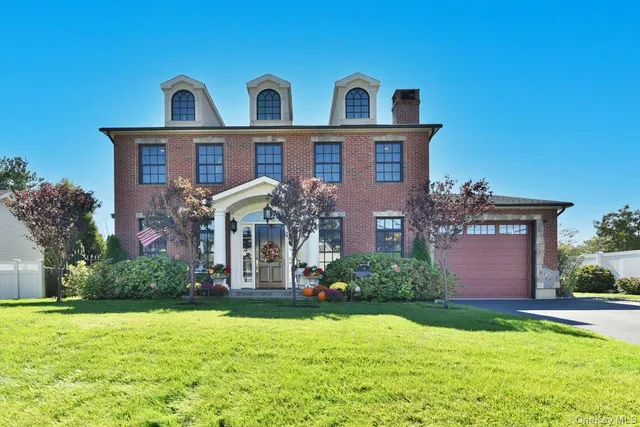 $1,650,000 | 1974 Monroe Avenue, North Bellmore, NY 11710