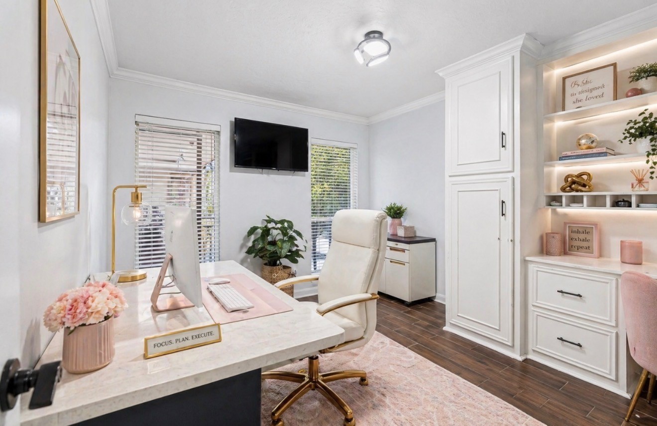17403 Butte Creek Road Houston, TX 77090 - Photo 21 of 39 Home office (Virtually Staged)