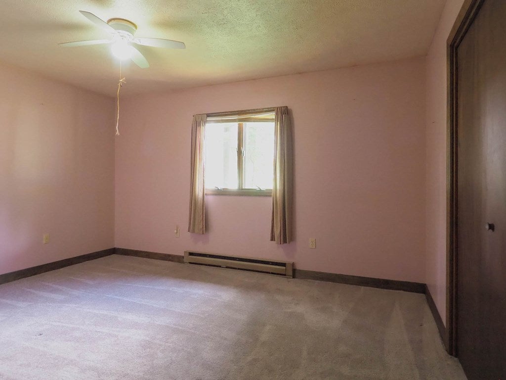 2173 Edmonds Road Galax, VA 24333 - Photo 21 of 37 Gallery Image 21