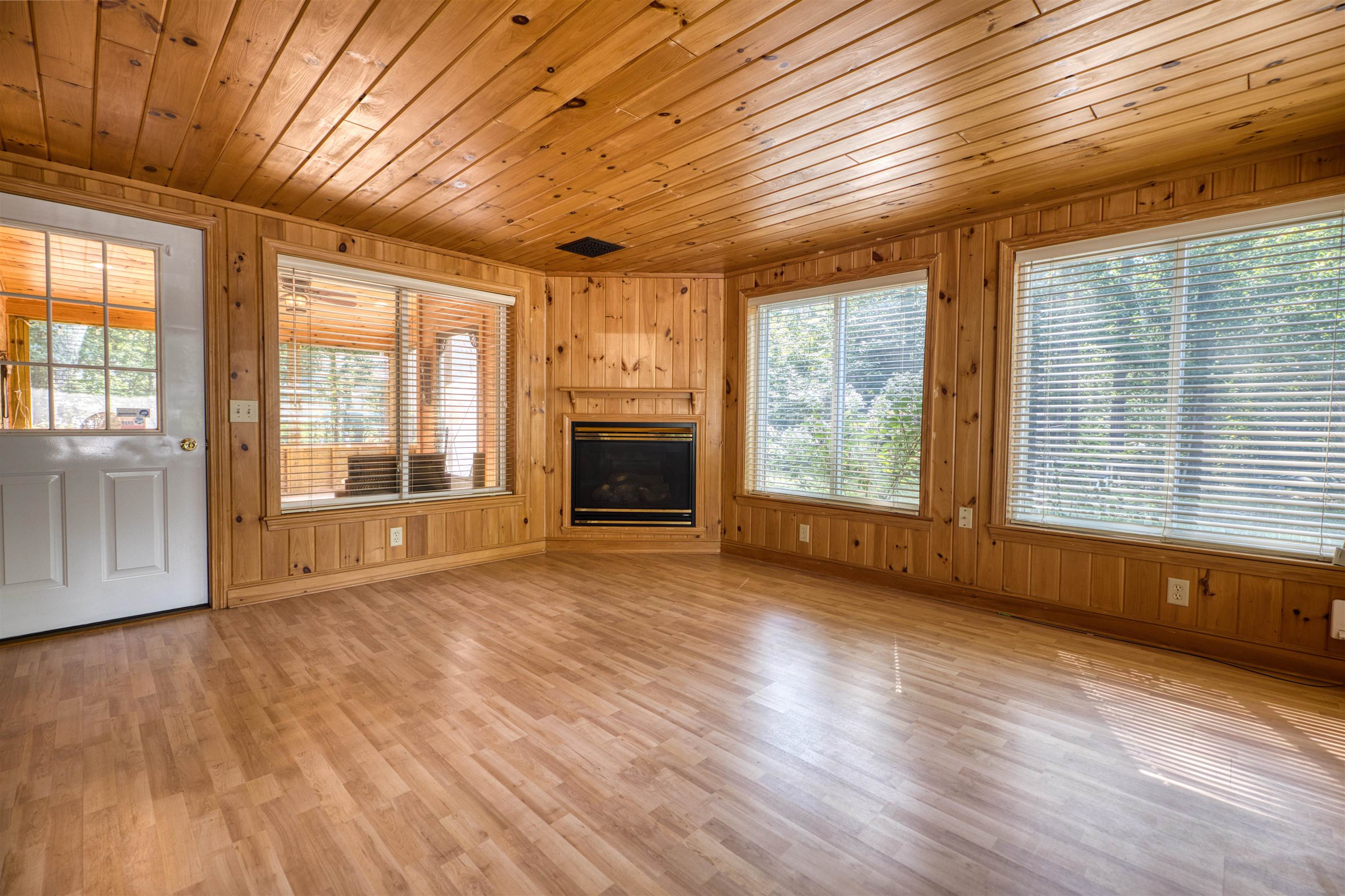 80 Effingham Road Ossipee, NH 03864 - Photo 21 of 37 Gallery Image 21