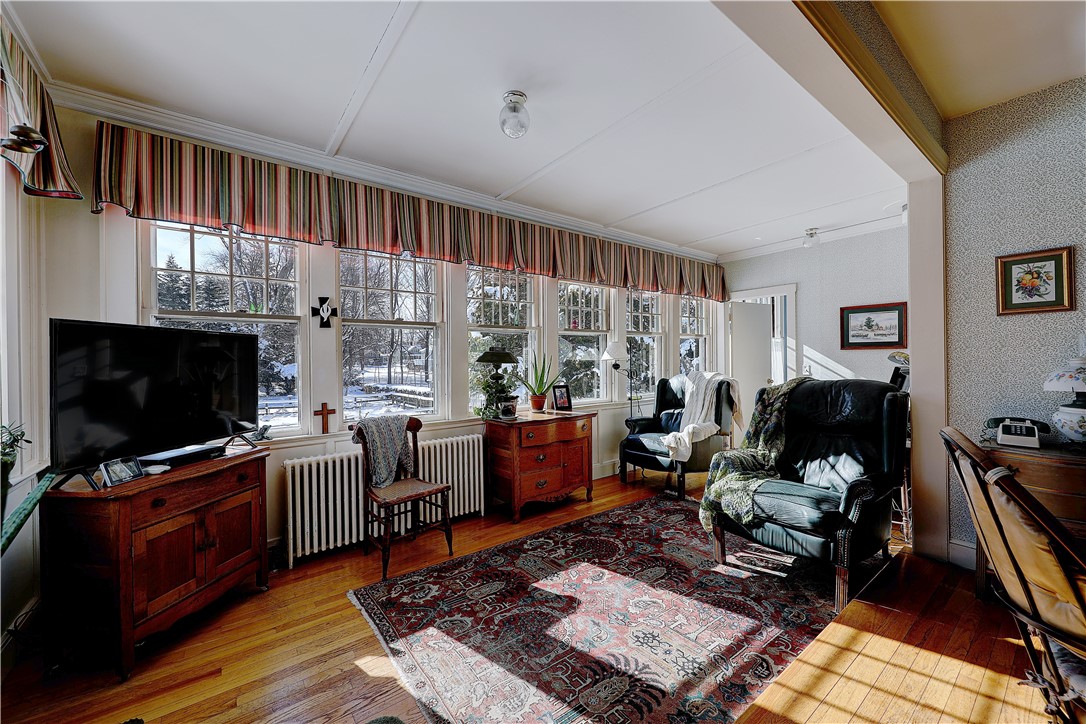 126 County Road Barrington, RI 02806 - Photo 11 of 38