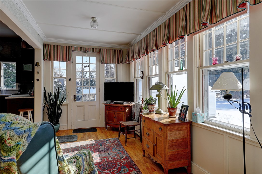 126 County Road Barrington, RI 02806 - Photo 13 of 38