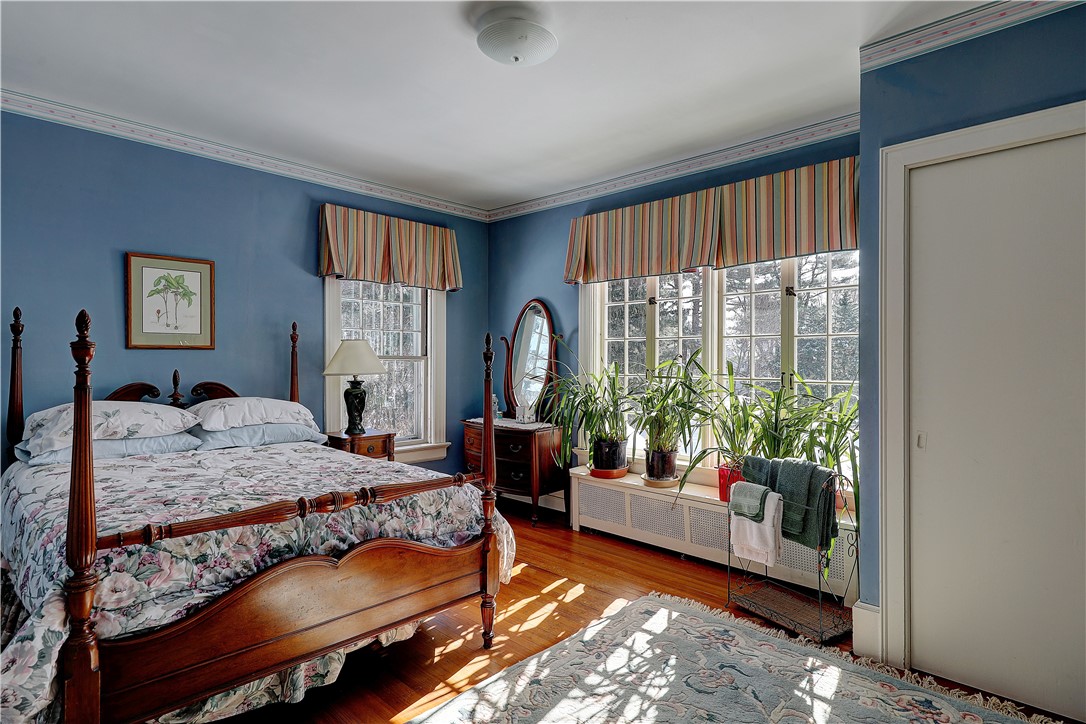 126 County Road Barrington, RI 02806 - Photo 15 of 38