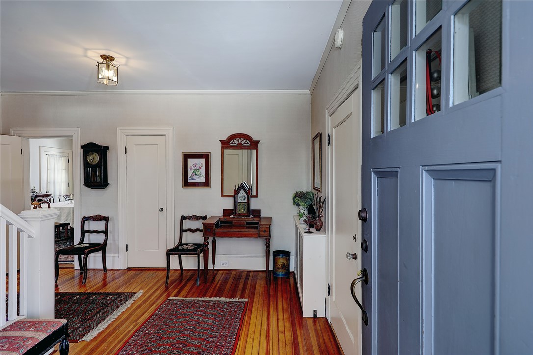 126 County Road Barrington, RI 02806 - Photo 4 of 38