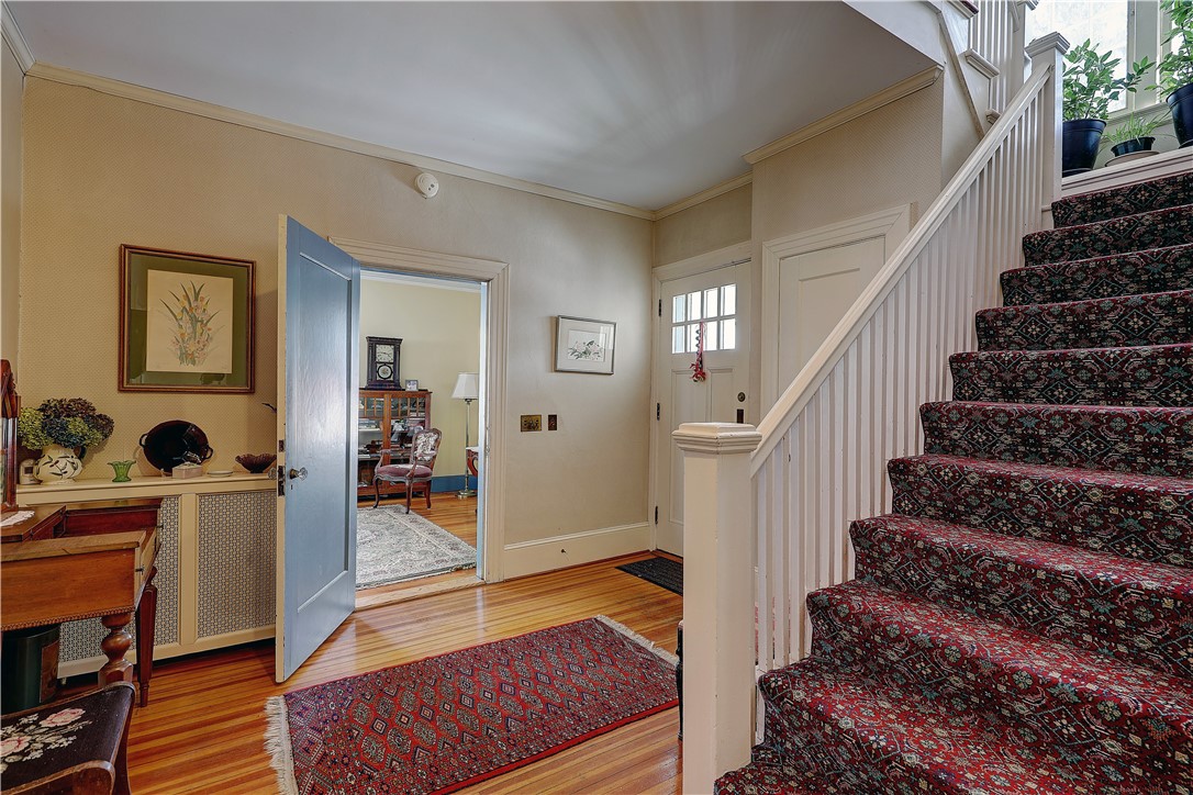 126 County Road Barrington, RI 02806 - Photo 5 of 38