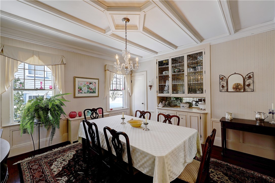 126 County Road Barrington, RI 02806 - Photo 8 of 38