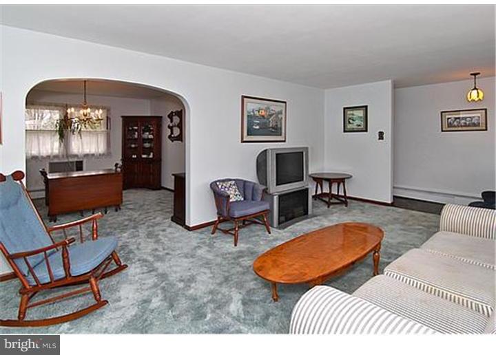 3508 Lewis Road Newtown Square, PA 19073 - Photo 6 of 22