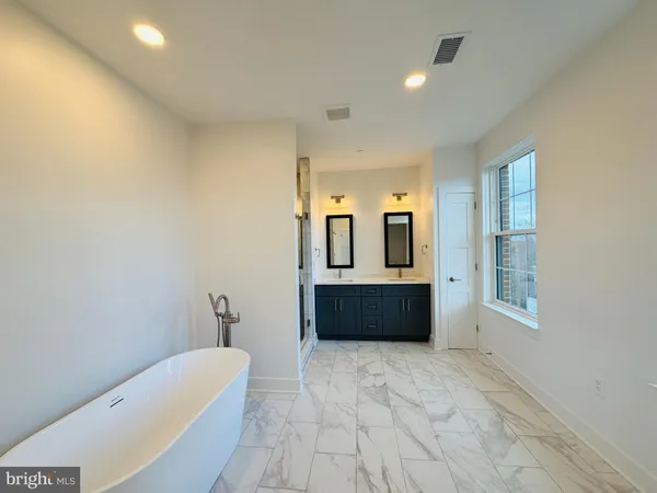 $1,749,000 | 208 2nd Street East, Unit 402, Frederick, MD 21701