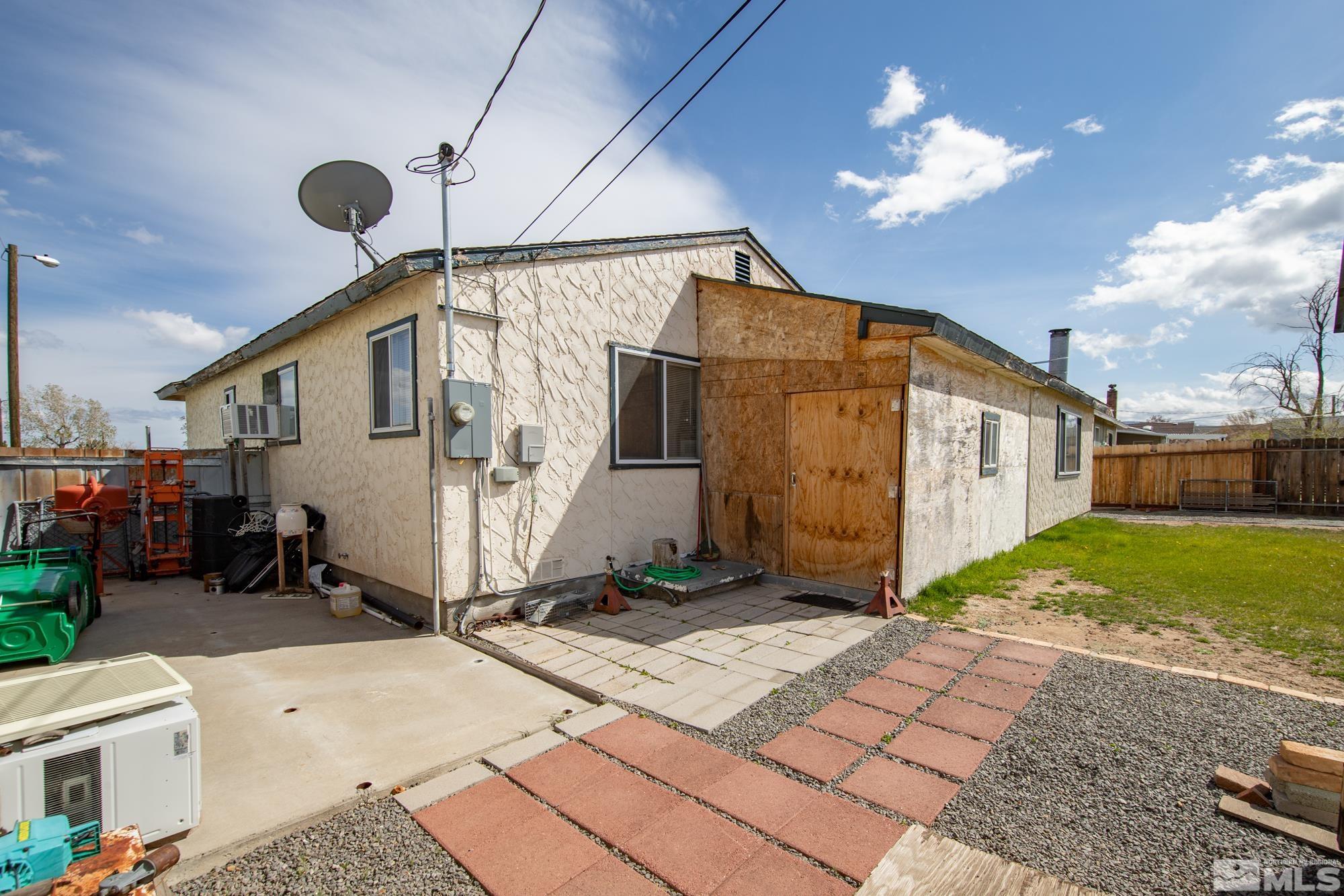501 Lancaster Drive Reno, NV 89506 - Photo 8 of 29 Photo 8