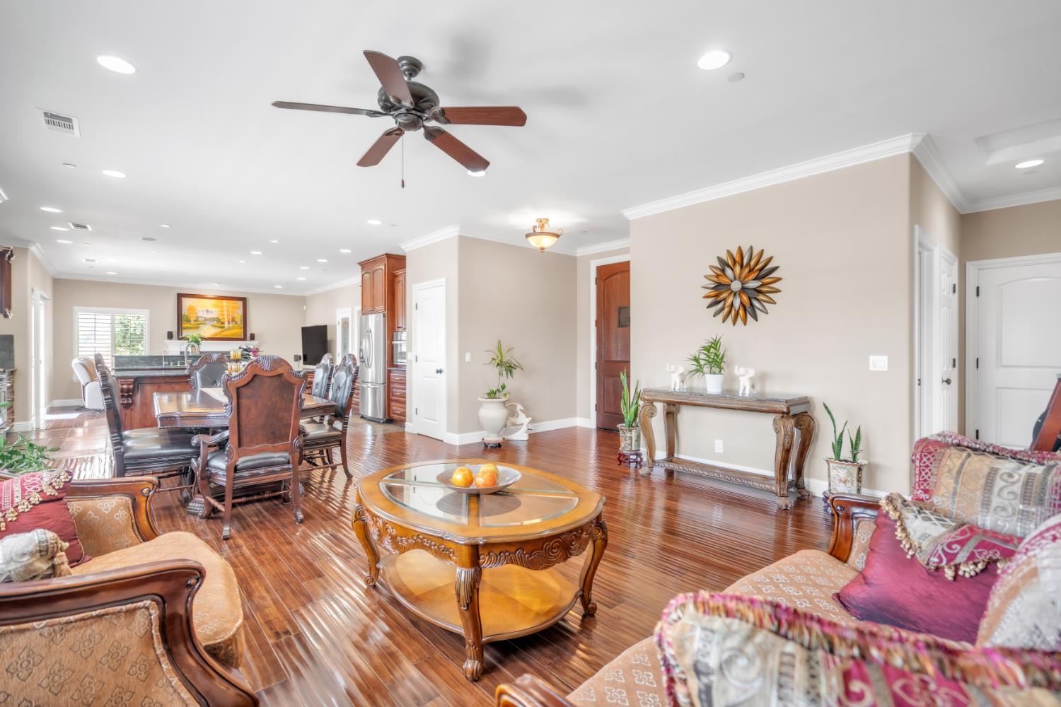8654 Bradshaw Road Elk Grove, CA 95624 - Photo 8 of 39