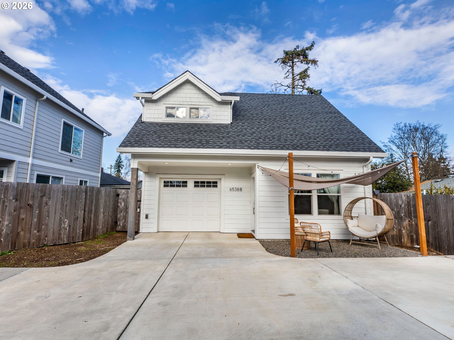 6538 Southeast 64th Avenue, Unit B Portland, OR 97206 - Photo 2 of 29