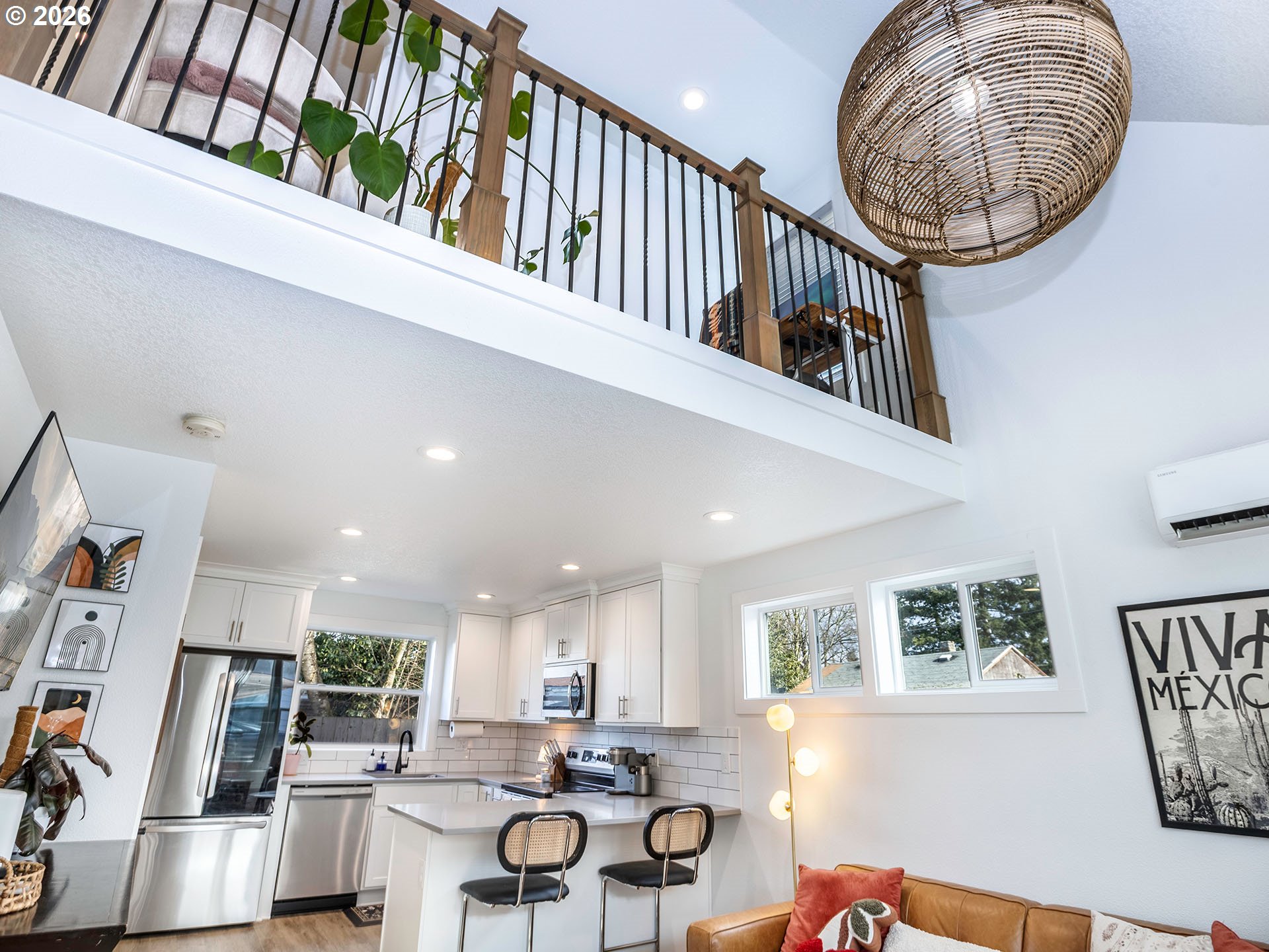 6538 Southeast 64th Avenue, Unit B Portland, OR 97206 - Photo 5 of 29