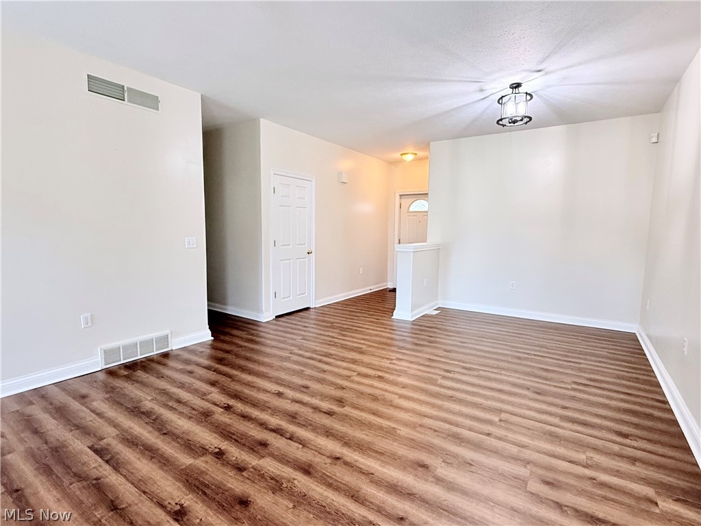 603 South Raccoon Road, Unit 1 Austintown, OH 44515 - Photo 5 of 22