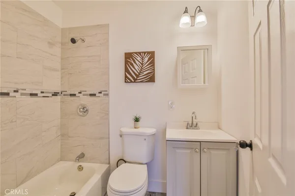 $719,900 | 8110 Denker Avenue, Los Angeles, CA 90047