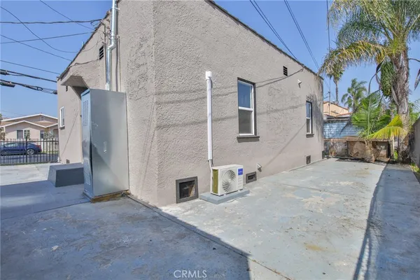 $719,900 | 8110 Denker Avenue, Los Angeles, CA 90047