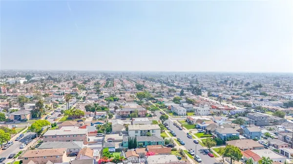 $719,900 | 8110 Denker Avenue, Los Angeles, CA 90047