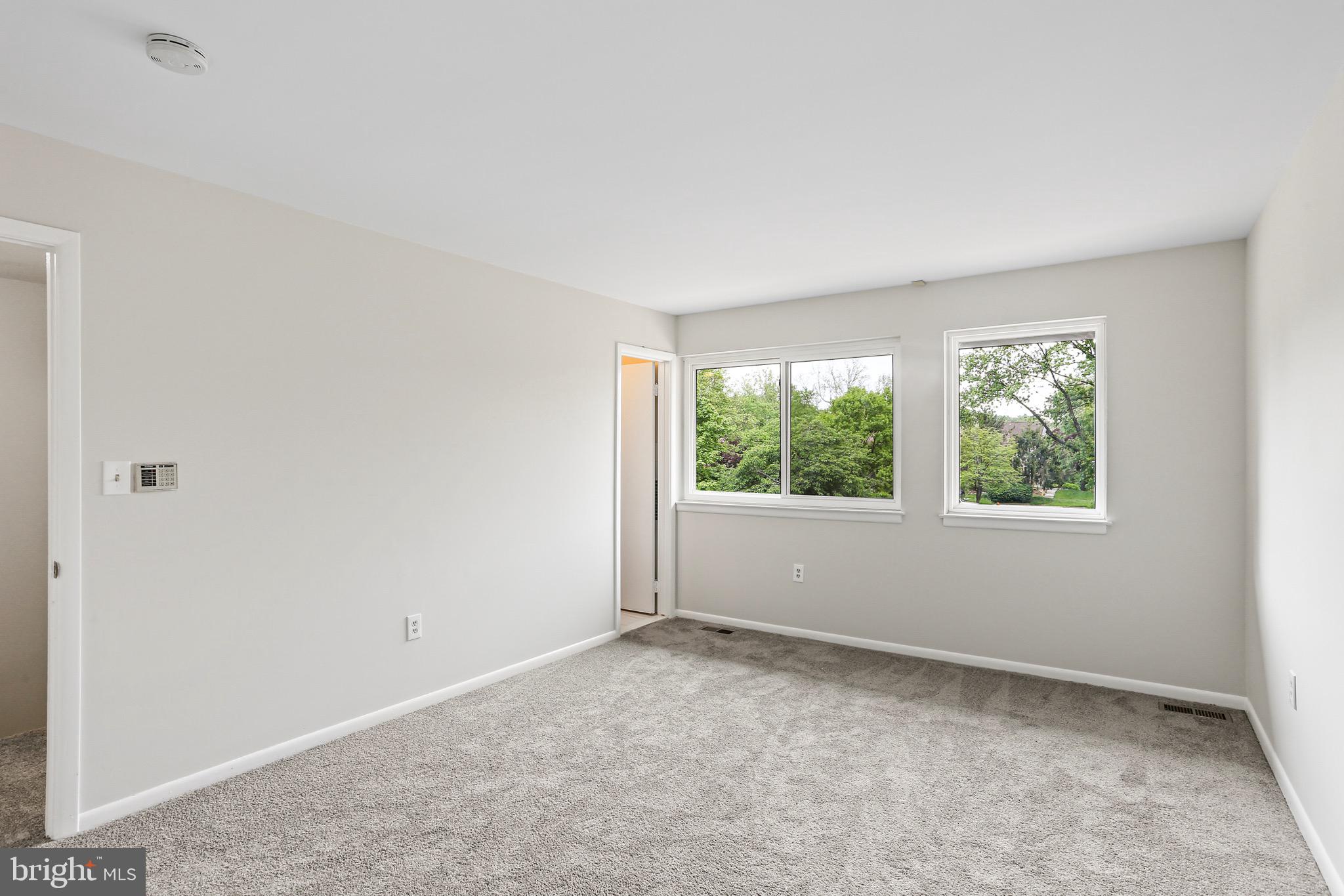 5623 Vantage Point Road Columbia, MD 21044 - Photo 16 of 34 Master bedroom