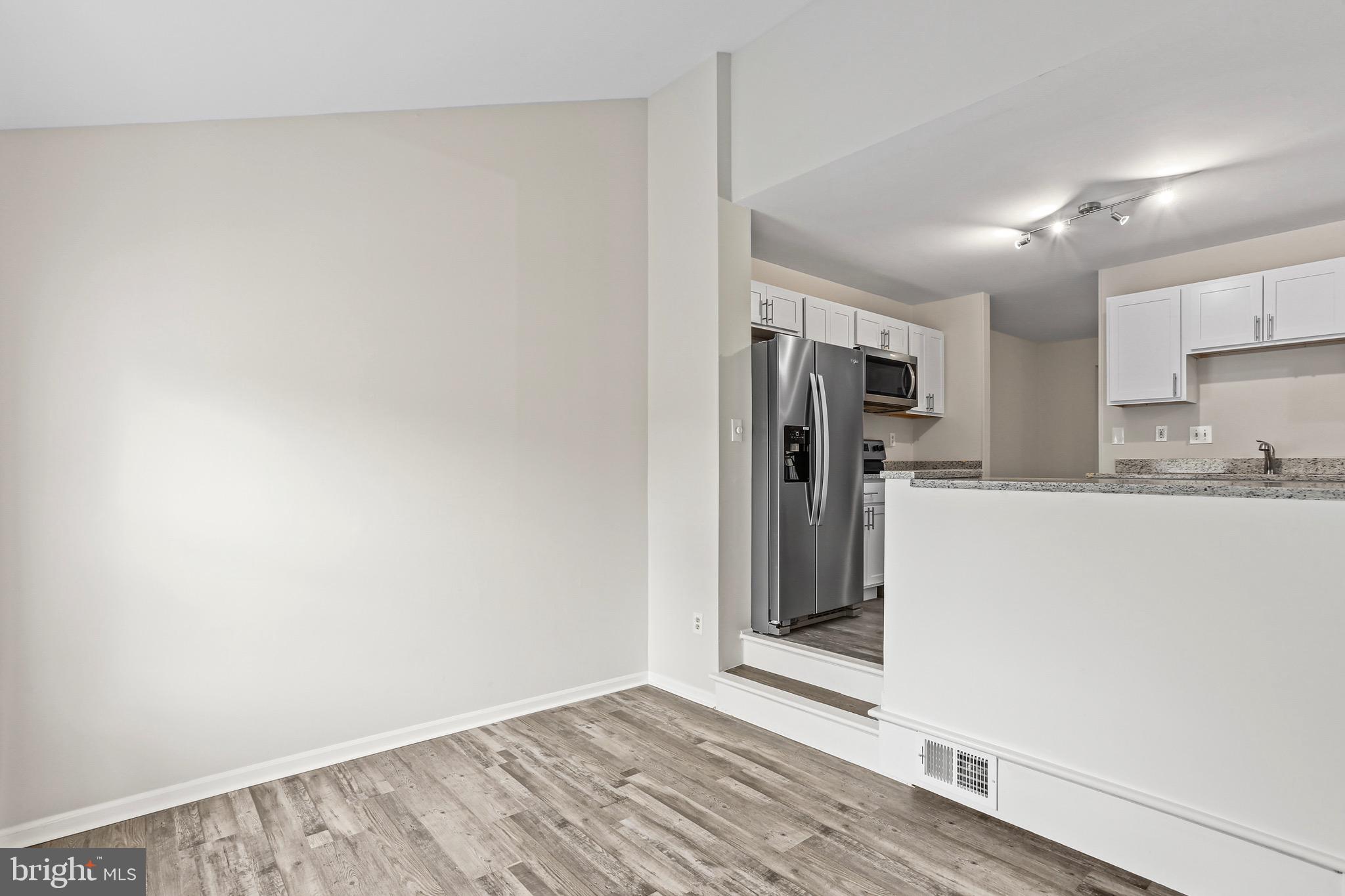 5623 Vantage Point Road Columbia, MD 21044 - Photo 7 of 34 Gallery Image 7