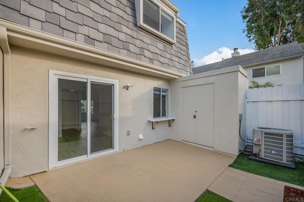 851 Del Mar Downs Road, Unit E Solana Beach, CA 92075 - Photo 17 of 22