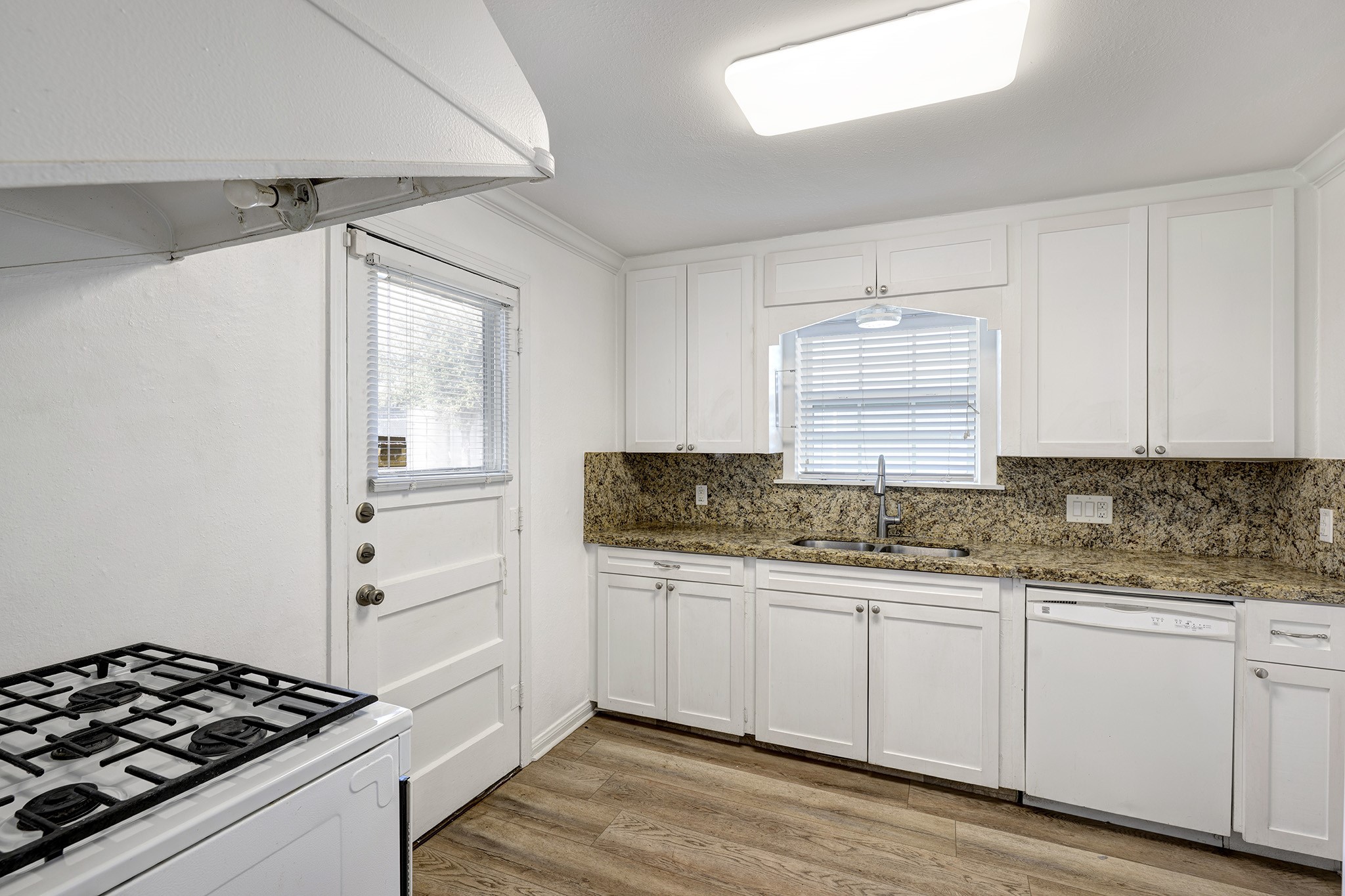 1823 Angeline Street Houston, TX 77009 - Photo 6 of 13