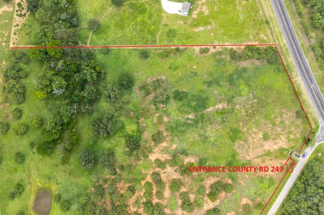 $299,000 | 5485 County Road 249, Luling, TX 78648