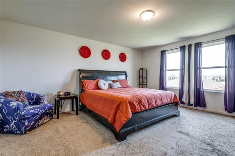 $285,000 | 5525 McMahan Lane, Fort Worth, TX 76036