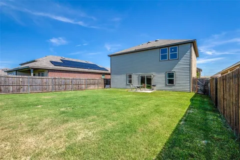 $285,000 | 5525 McMahan Lane, Fort Worth, TX 76036