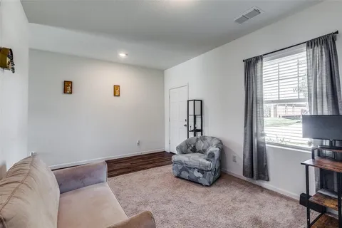 $285,000 | 5525 McMahan Lane, Fort Worth, TX 76036