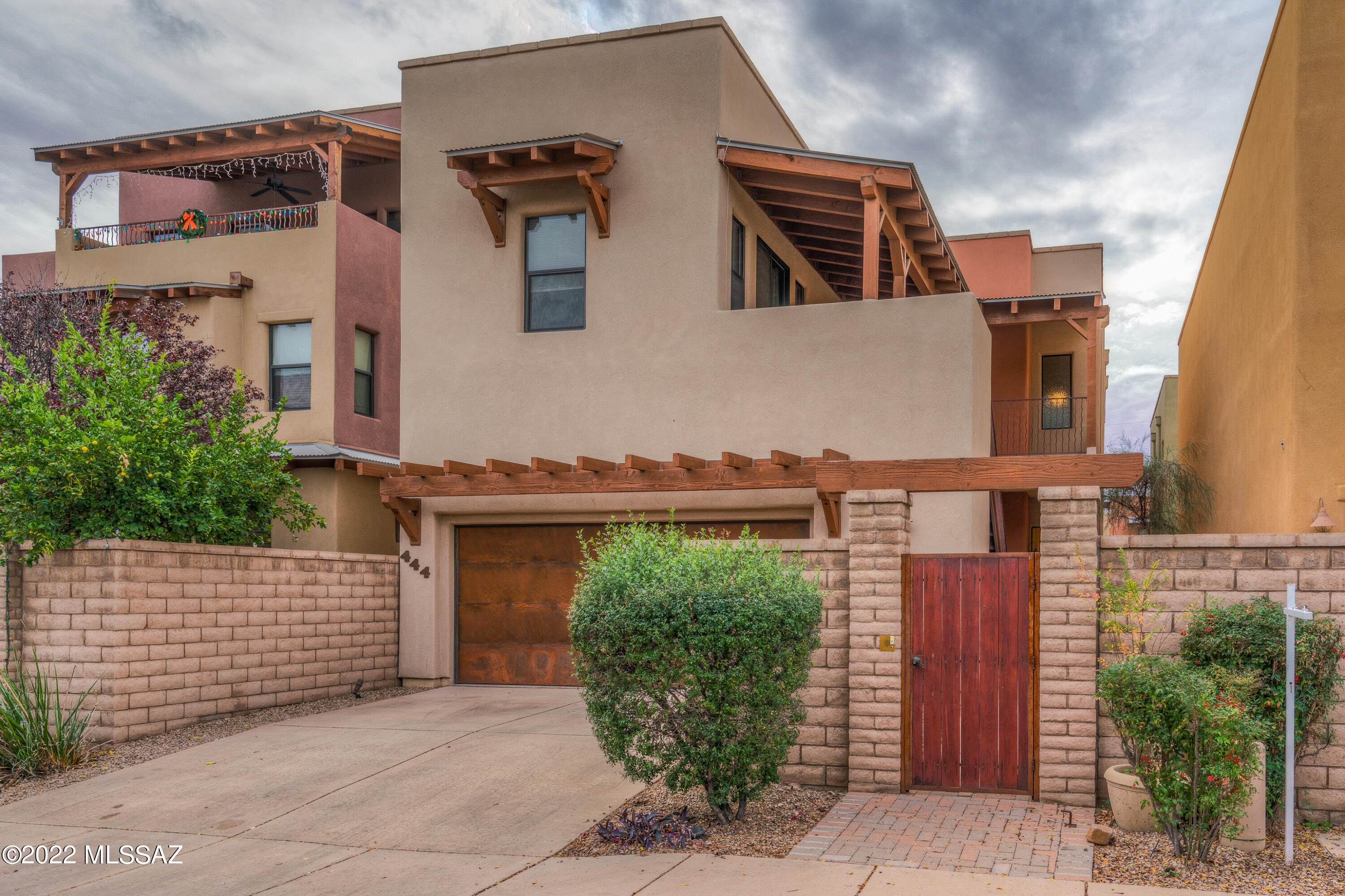 444 East Cedarvale Road Tucson, AZ 85704 - Photo 2 of 47